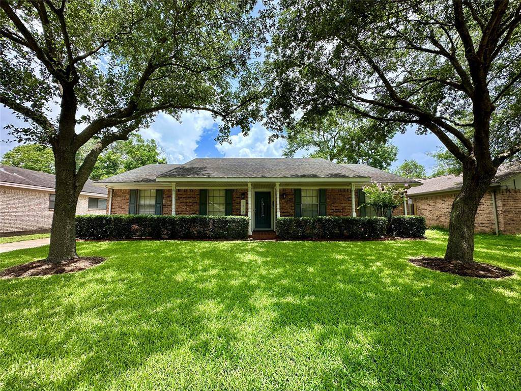 Houston, TX 77092,5818 Birchmont DR
