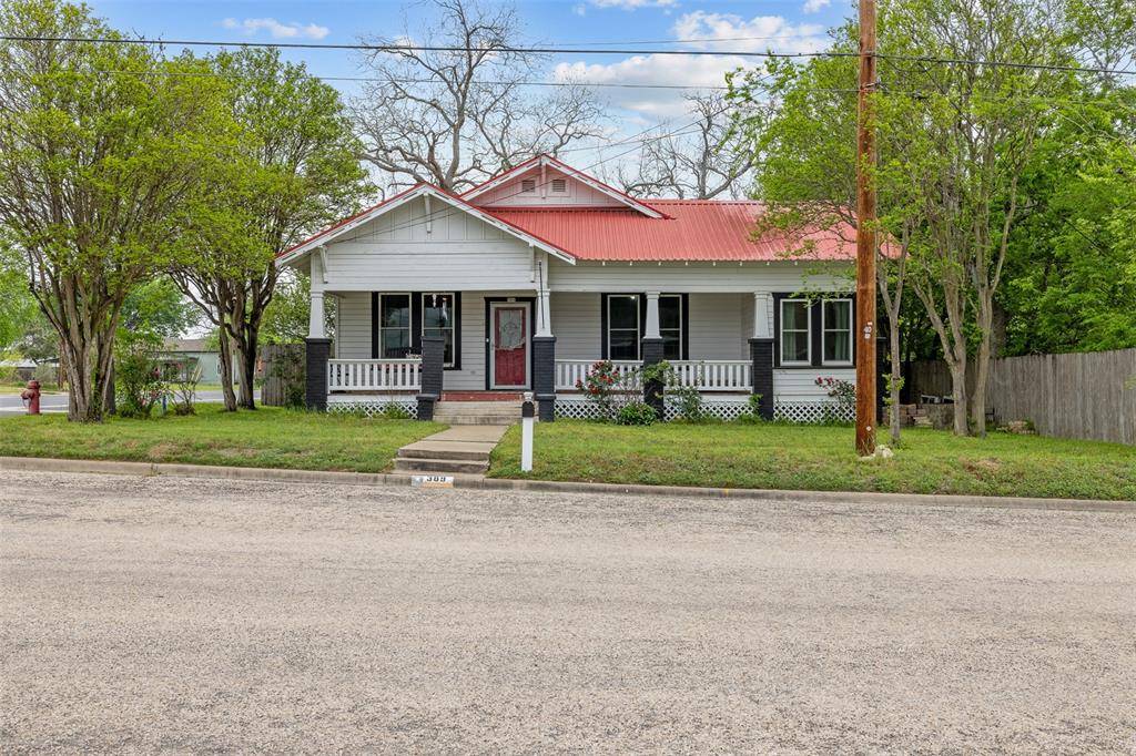 Giddings, TX 78942,389 W Richmond ST