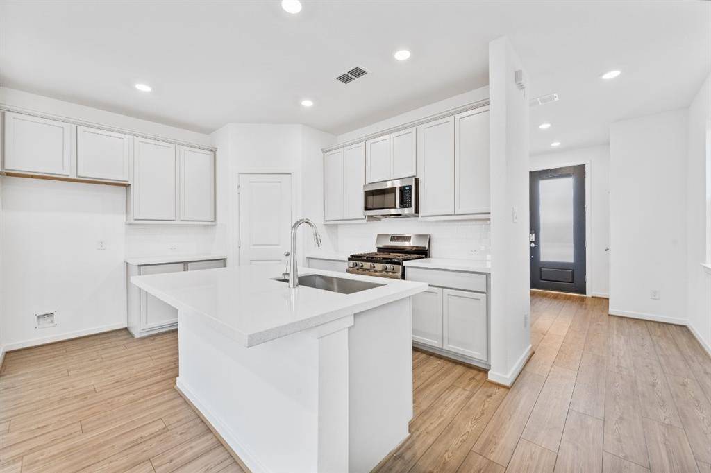 Cypress, TX 77433,22135 Ingham Bluff LN