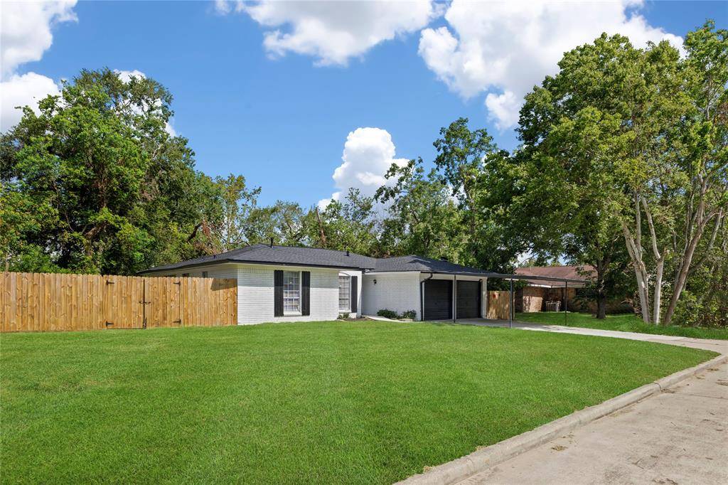 Houston, TX 77048,5147 Howcher ST