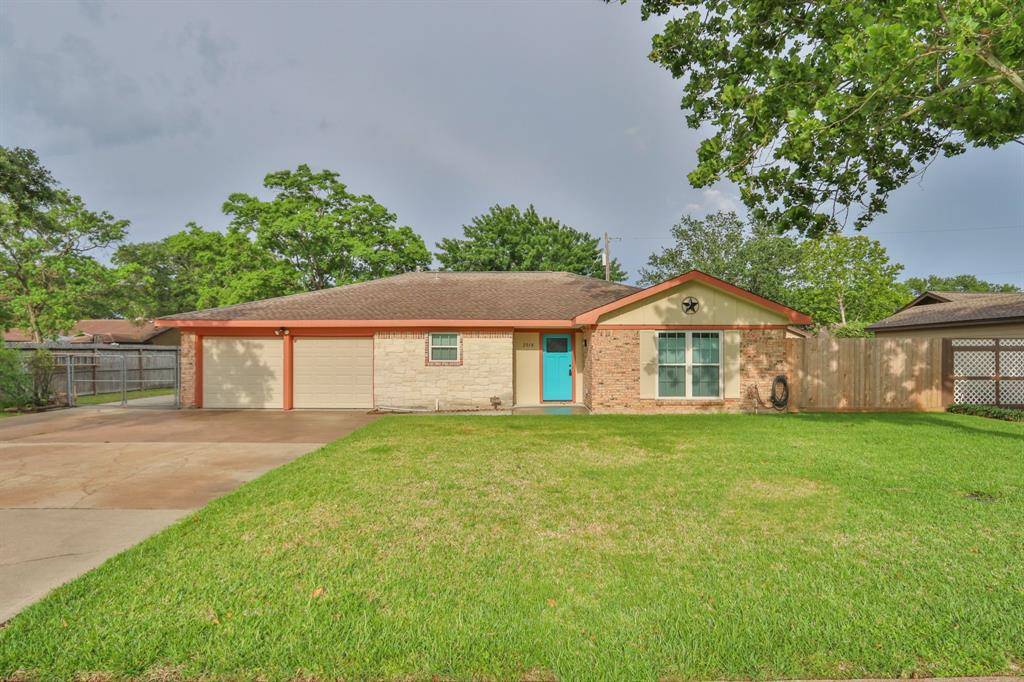 Texas City, TX 77590,2014 27th ST N