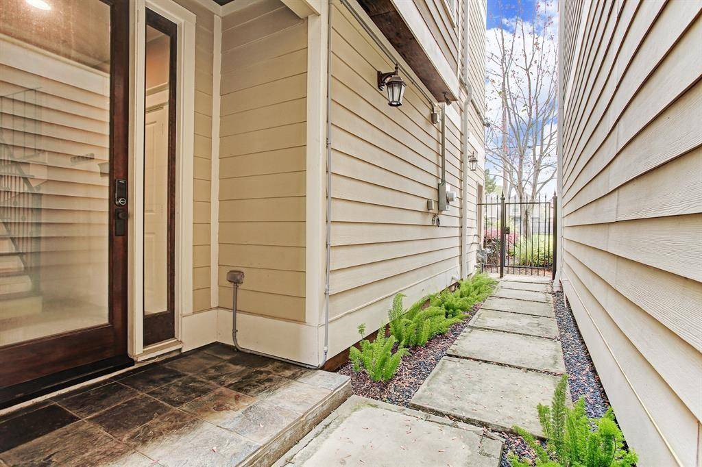 Houston, TX 77007,511 Birdsall ST