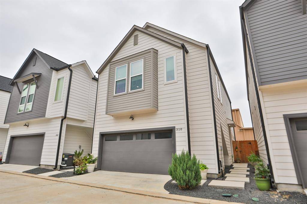 Houston, TX 77018,310 Cyclamen ST