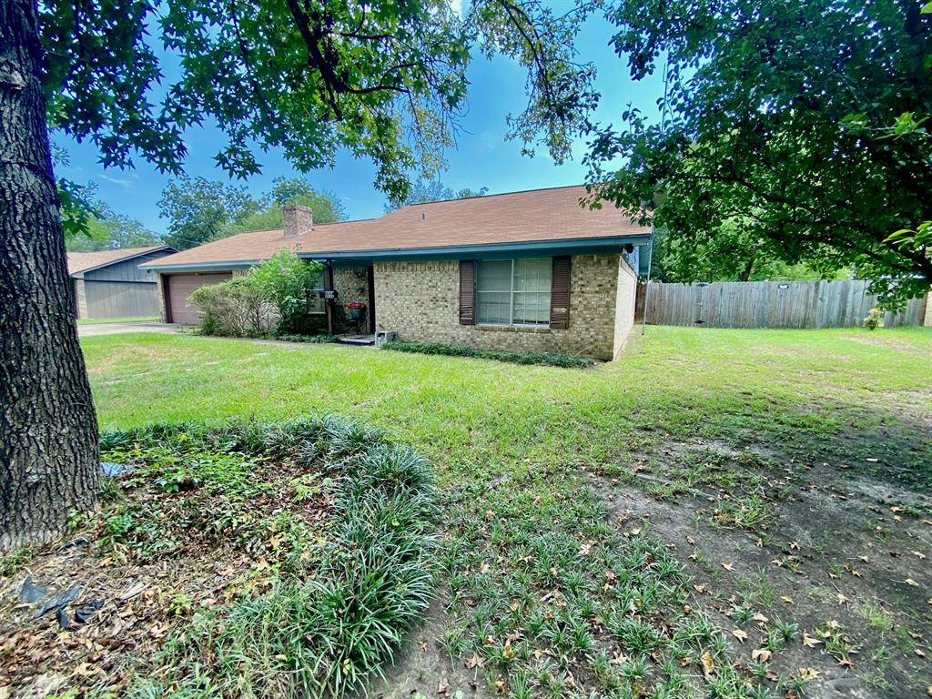 Crockett, TX 75835,126 Briar LN