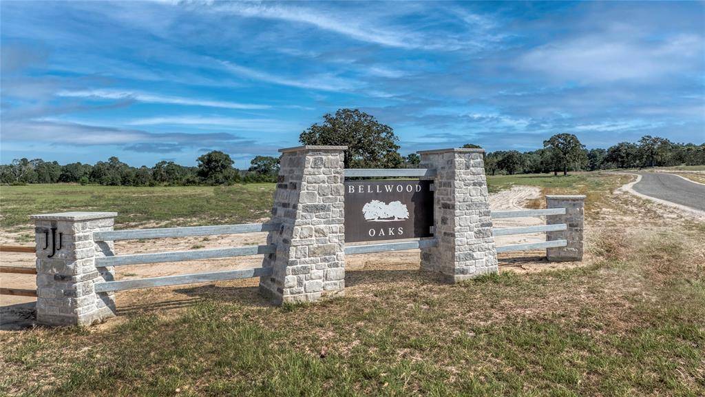 Bellville, TX 77418,399 Oak Hill Lane