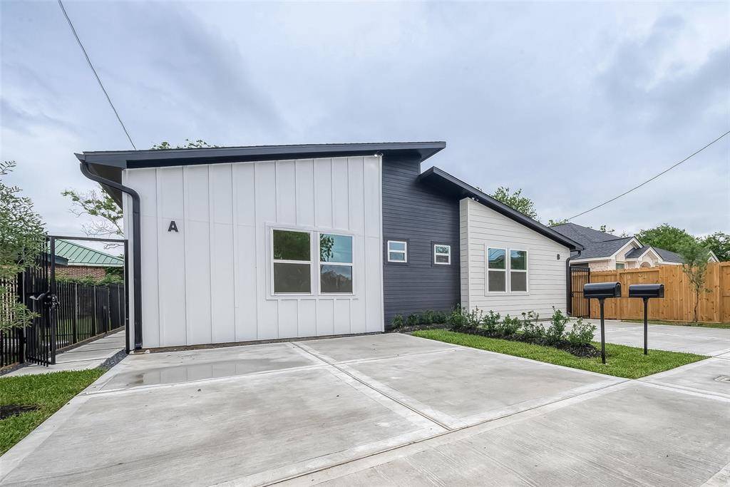 Houston, TX 77051,4029 Knoxville ST