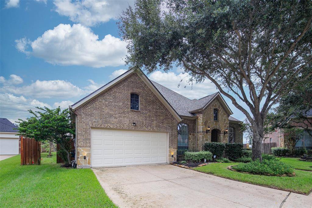 Sugar Land, TX 77479,5347 Heath River LN