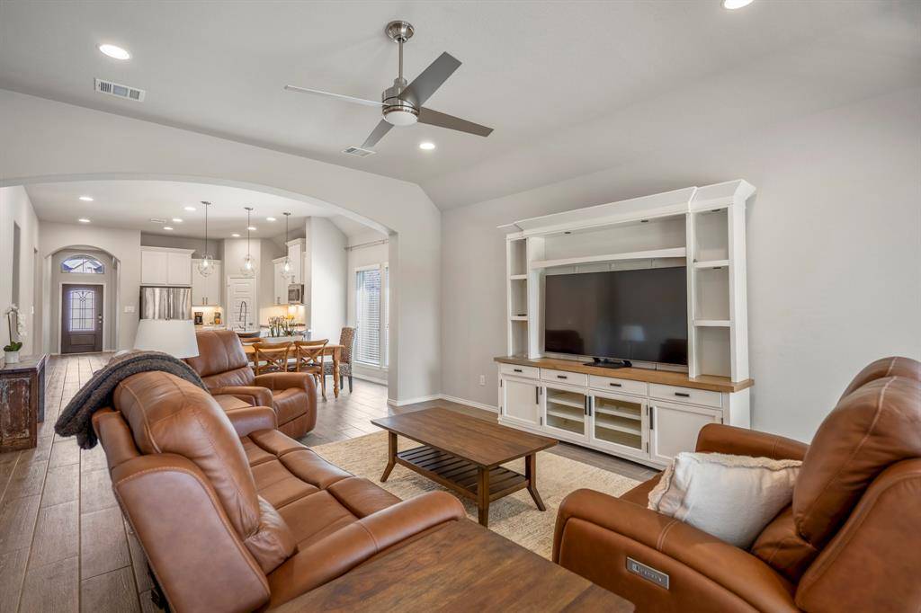 Montgomery, TX 77316,229 N Bearkat CT