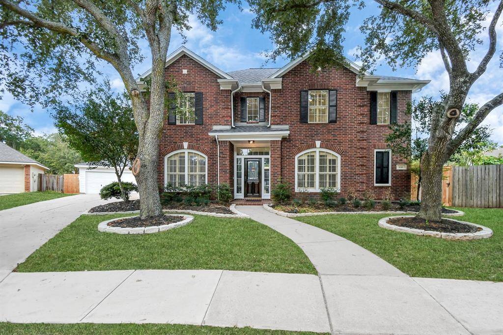 Sugar Land, TX 77479,1311 Raintree CIR