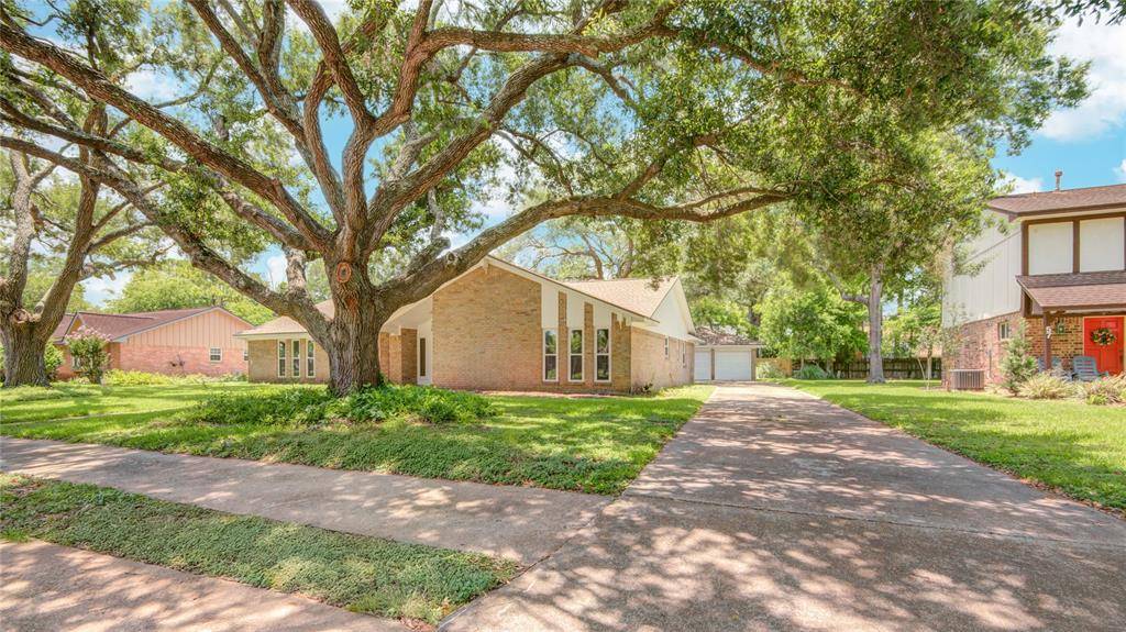 Lake Jackson, TX 77566,55 Flag CT