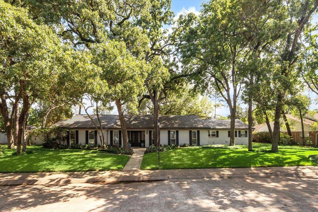 Houston, TX 77042,10227 Holly Springs DR
