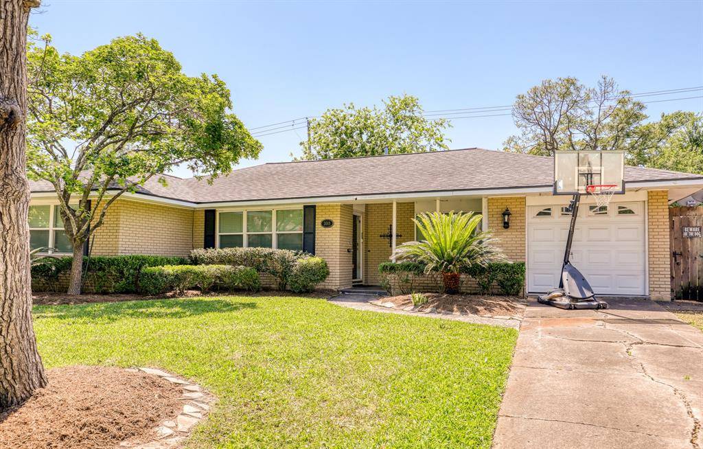 Houston, TX 77025,3019 Linkwood DR