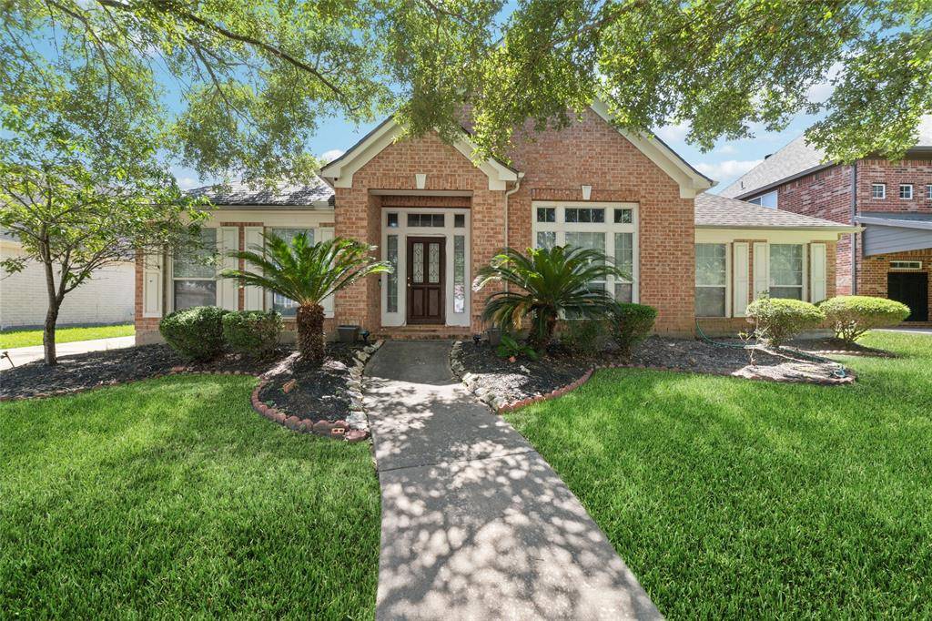 Sugar Land, TX 77498,1515 Thunder Lake LN