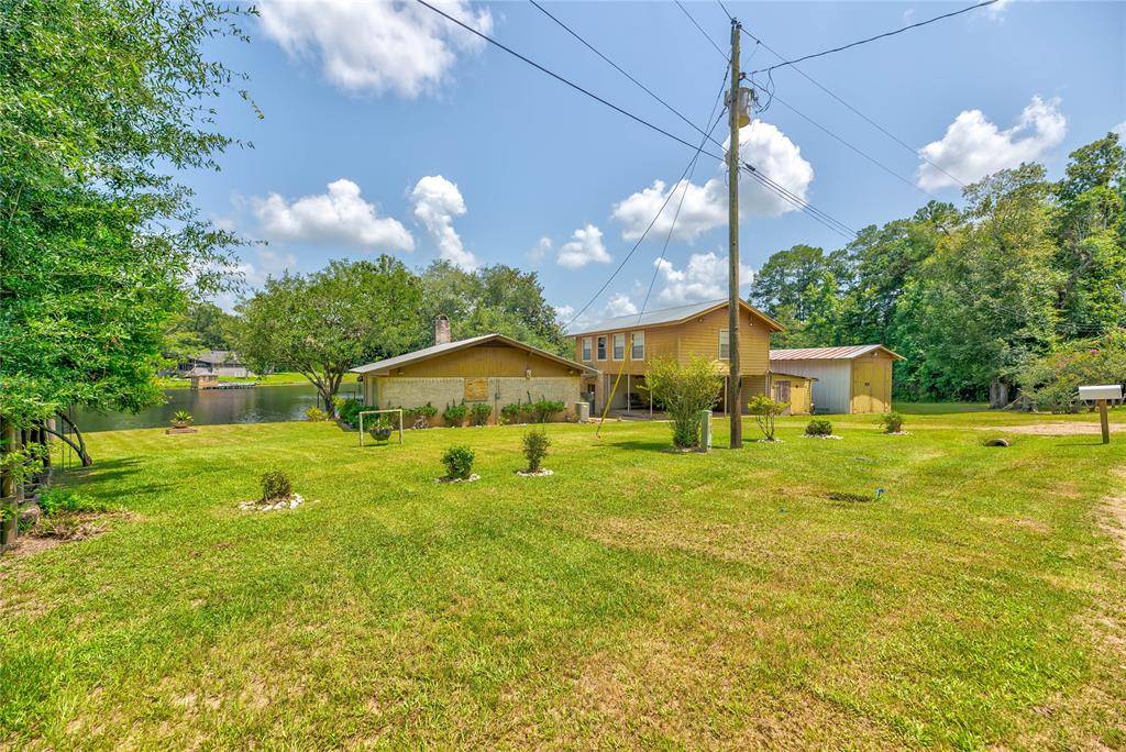 Livingston, TX 77351,168 Holly LK E