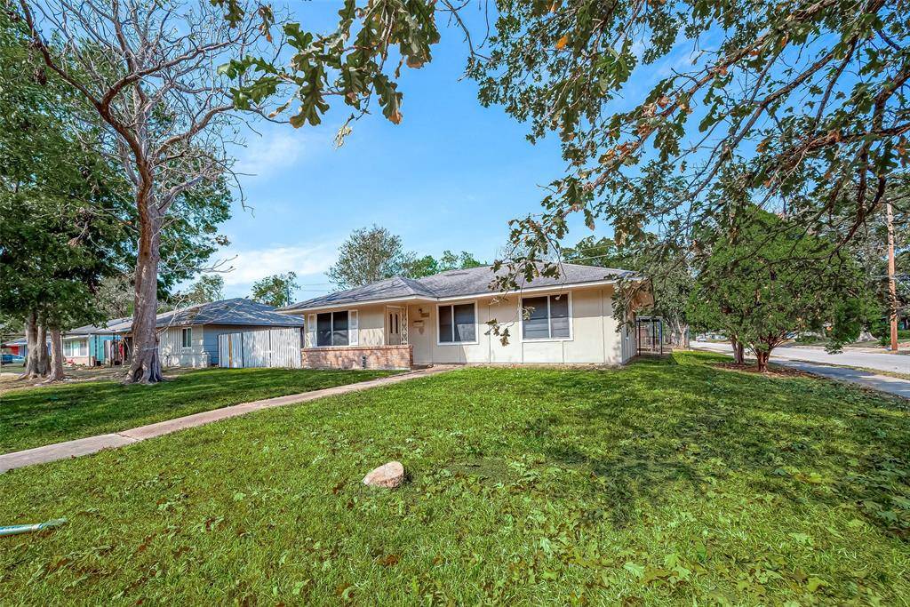 Houston, TX 77074,6502 Sharpview DR