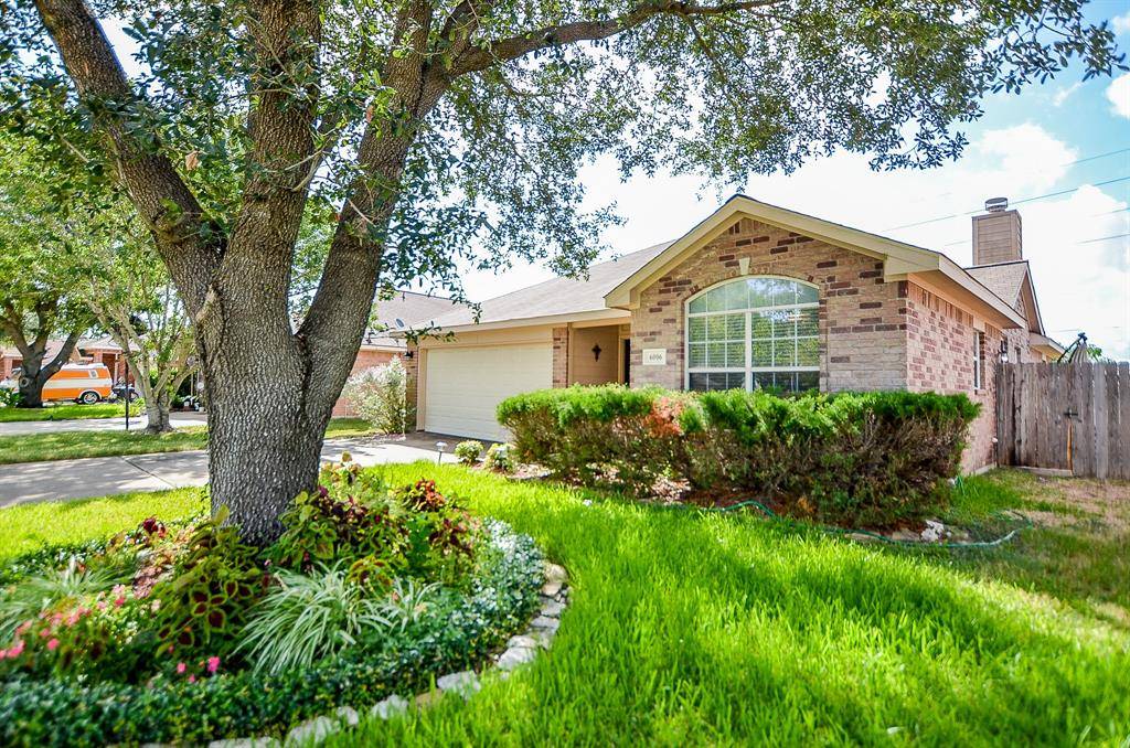 Katy, TX 77449,6006 Settlers Village DR