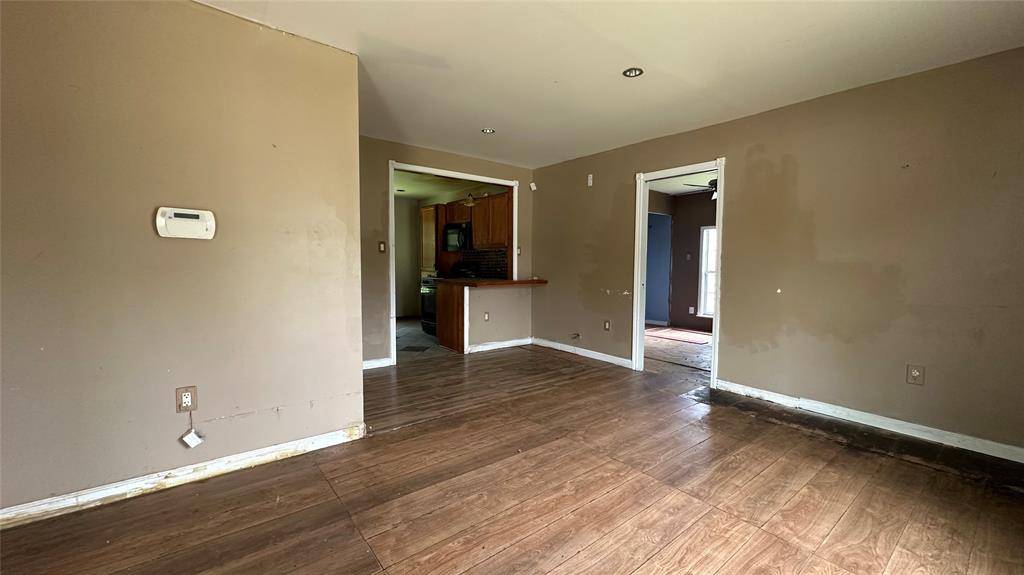 Houston, TX 77033,7338 Hurtgen Forest RD