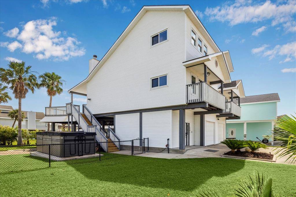 Tiki Island, TX 77554,138 Isles End RD