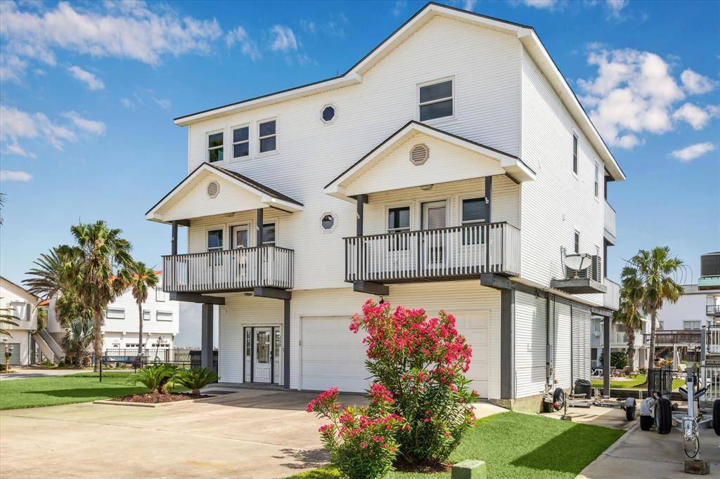 Tiki Island, TX 77554,138 Isles End RD