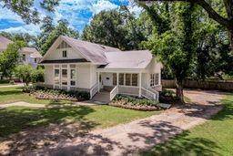 Crockett, TX 75835,924 E Houston AVE