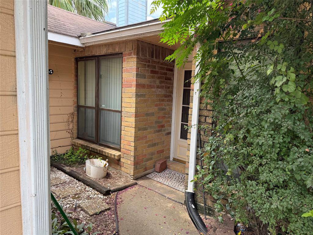Houston, TX 77099,11830 Plumpoint DR