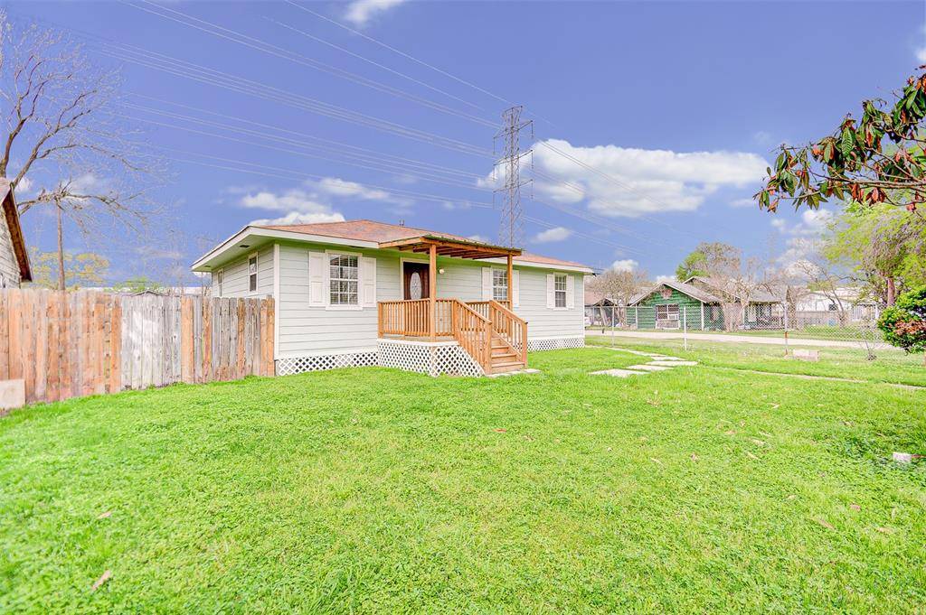 Houston, TX 77017,1202 Orchid ST