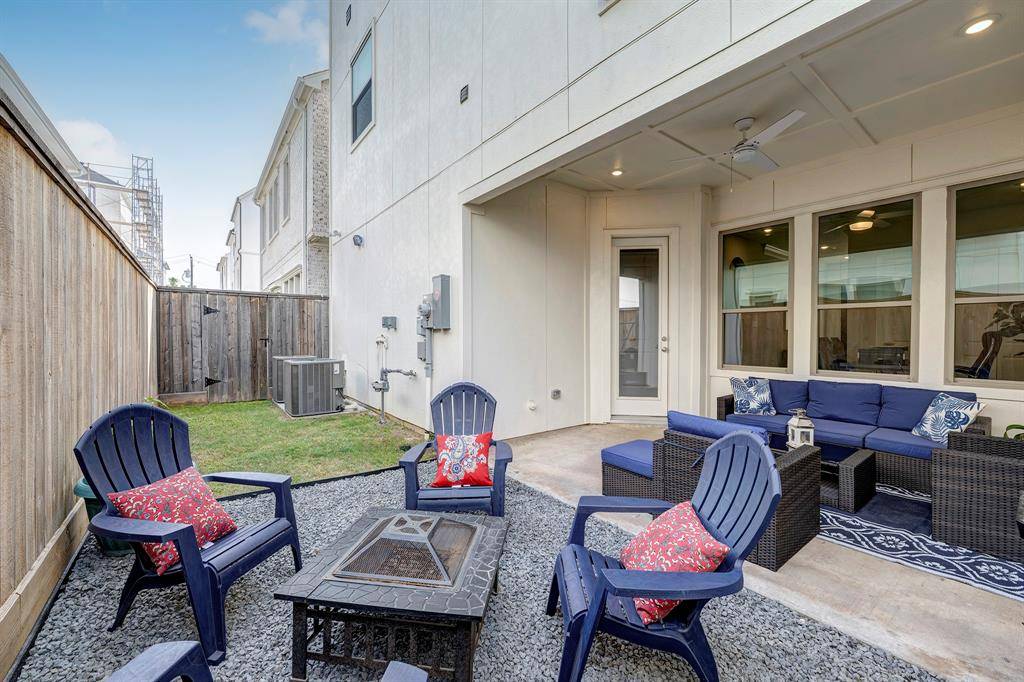 Houston, TX 77055,3604 Dorset Cliff LN