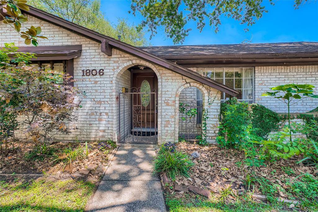 Houston, TX 77008,1806 Widdicomb CT