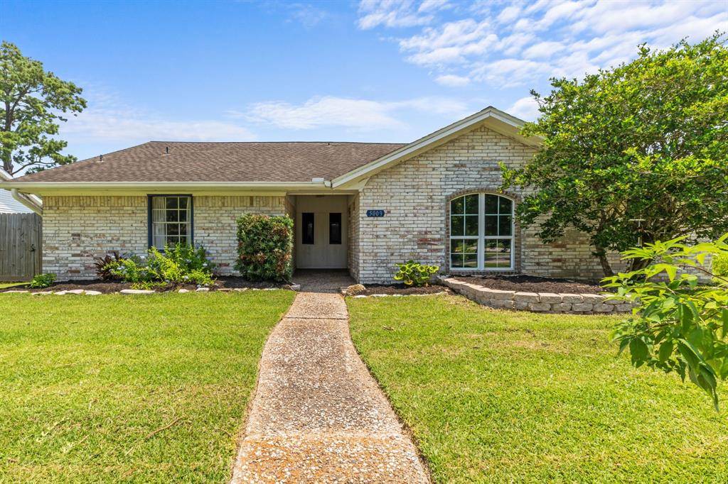 Dickinson, TX 77539,5009 Green Willow LN