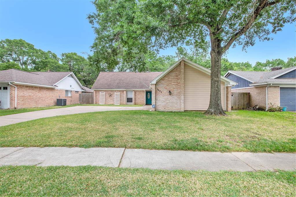 Houston, TX 77084,5022 Pine Cliff DR