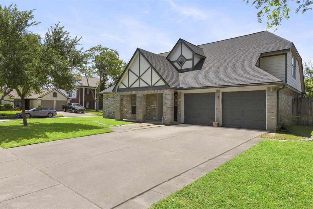 La Porte, TX 77571,3816 Redbud DR