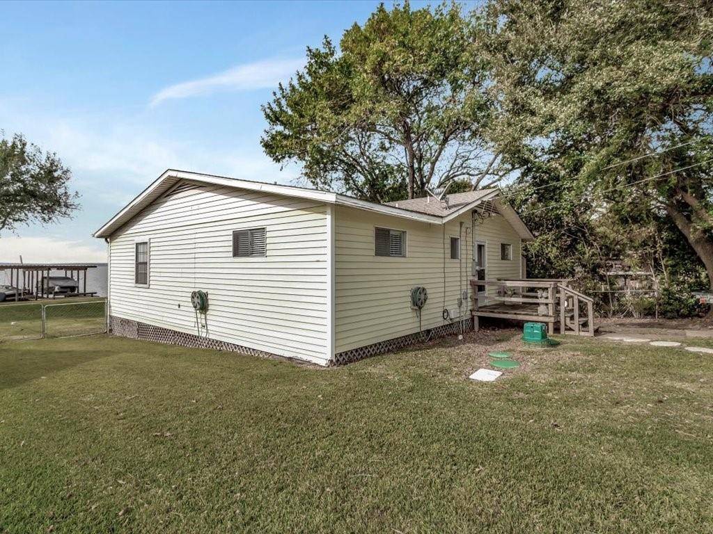 Livingston, TX 77351,104 Bayside ST