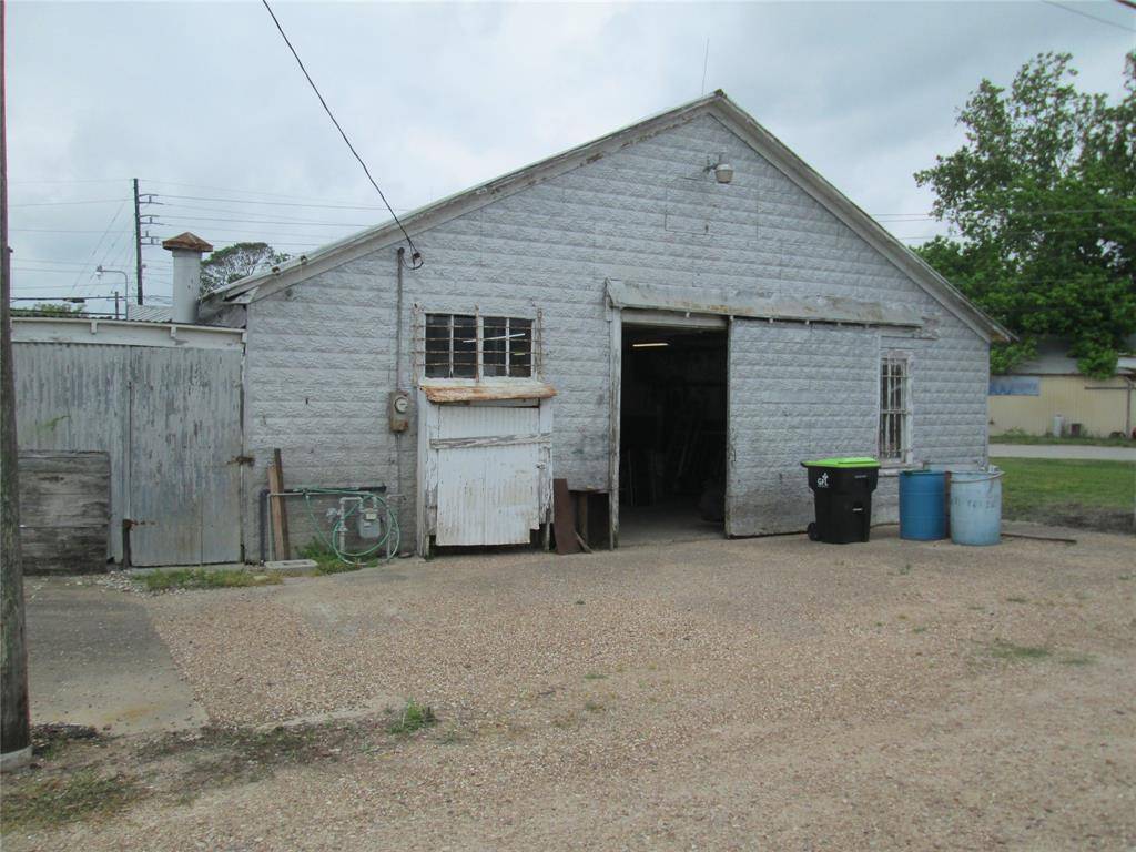 Needville, TX 77461,8903 Main ST