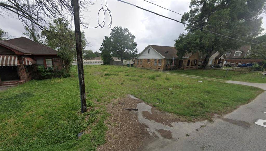 Houston, TX 77022,1014 Reid ST