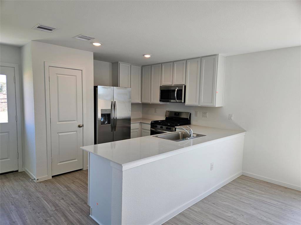 Beasley, TX 77417,1015 Gentle Nook DR