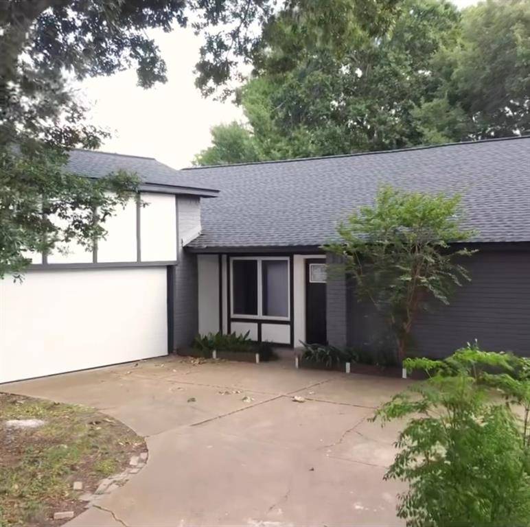 Houston, TX 77083,16026 Beechnut ST