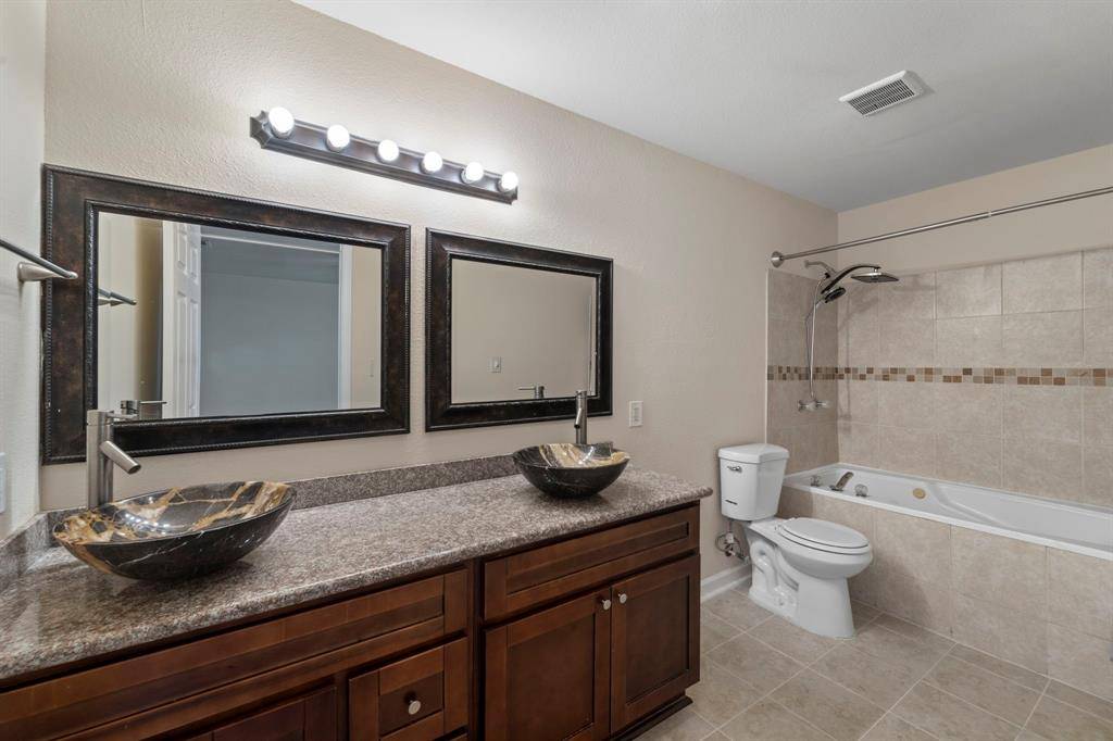 Sugar Land, TX 77498,14315 Branchwater LN