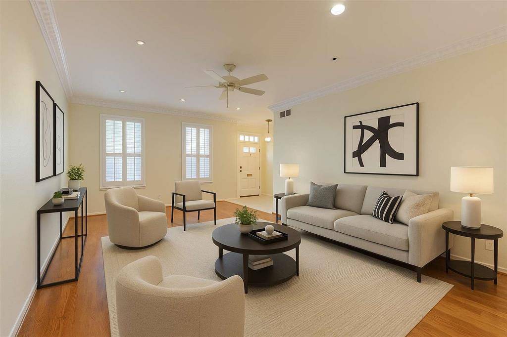 Houston, TX 77098,3660 Lake ST