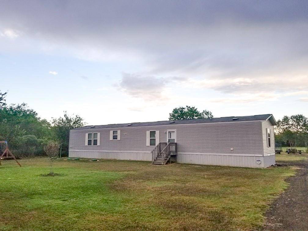 Damon, TX 77430,19645 Nordt RD #B