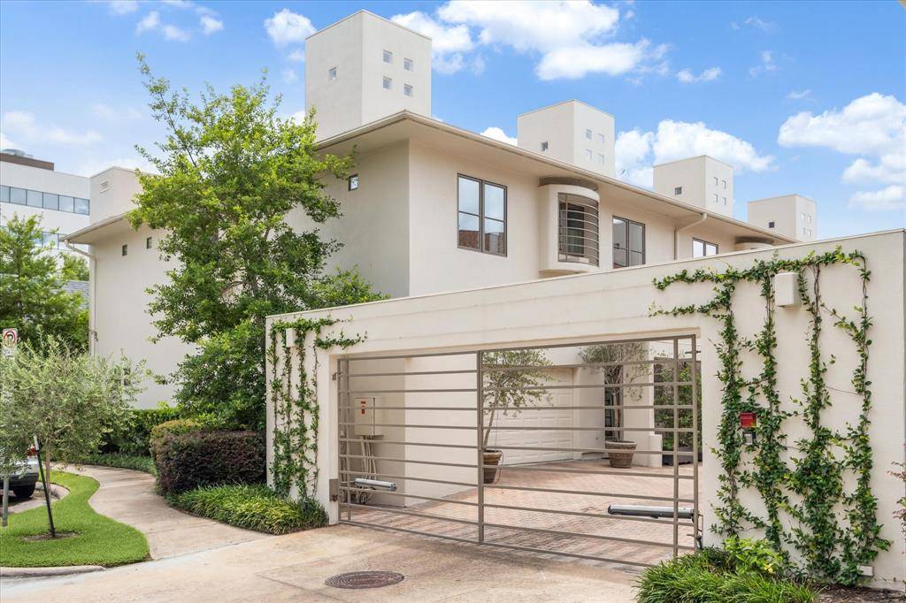 Houston, TX 77098,3251 Sul Ross ST
