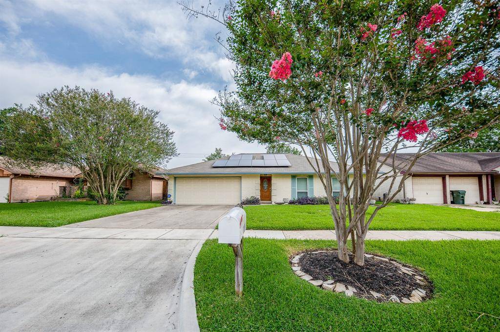 Sugar Land, TX 77498,13614 Greenbriar DR