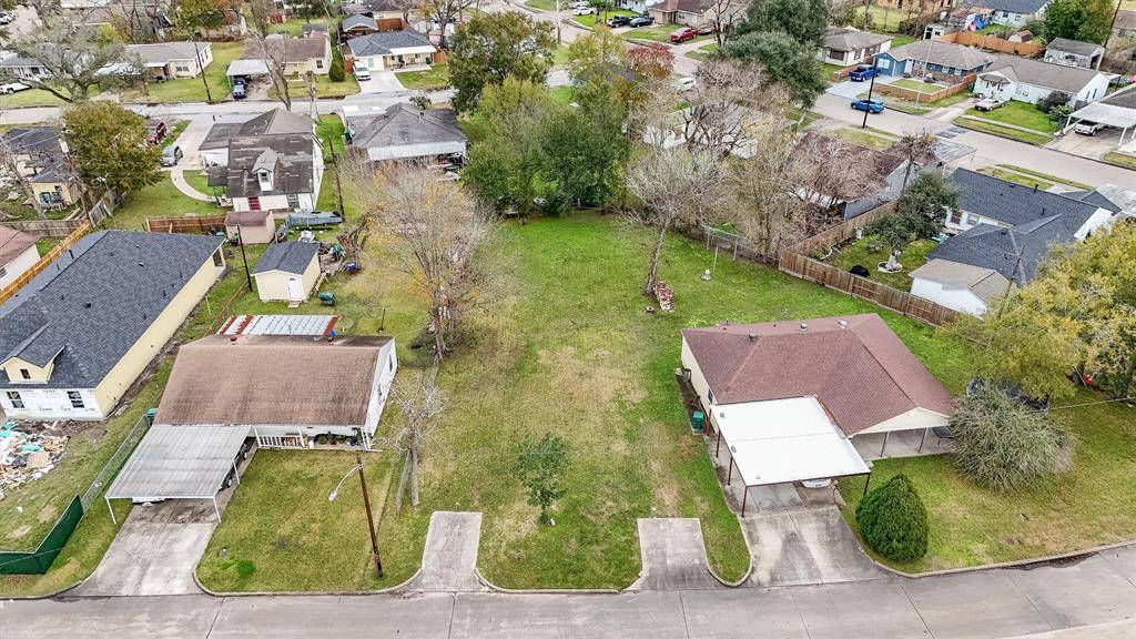 Pasadena, TX 77506,609 James ST