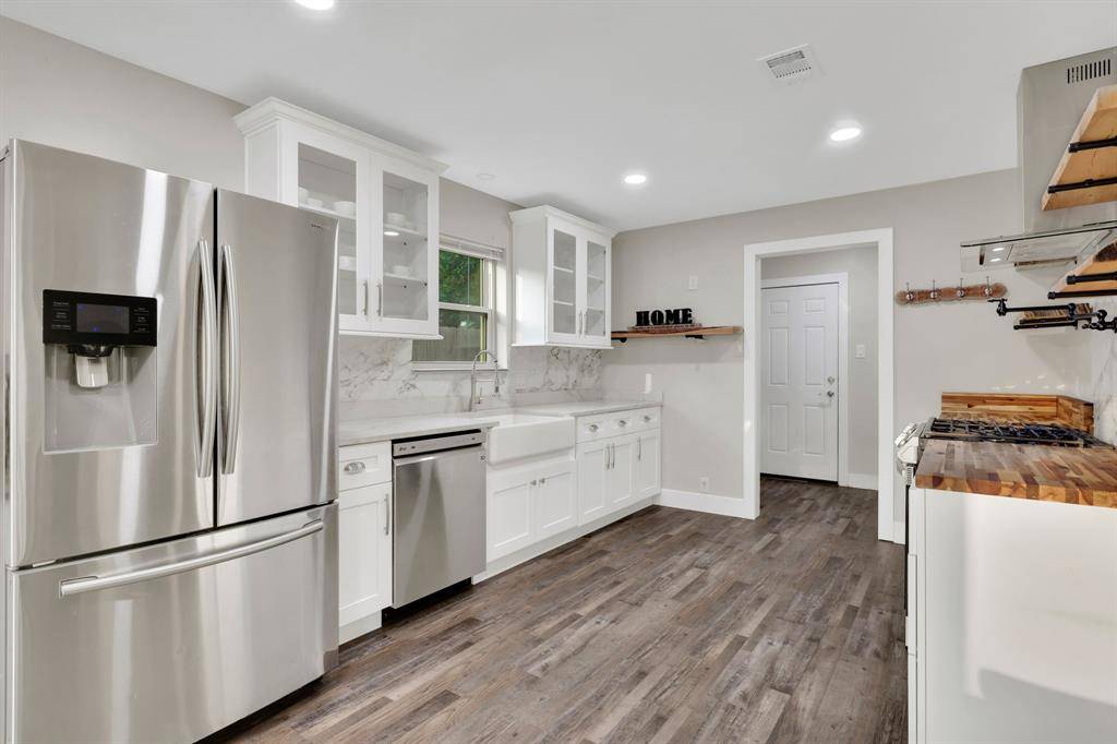 Katy, TX 77493,907 Eva DR