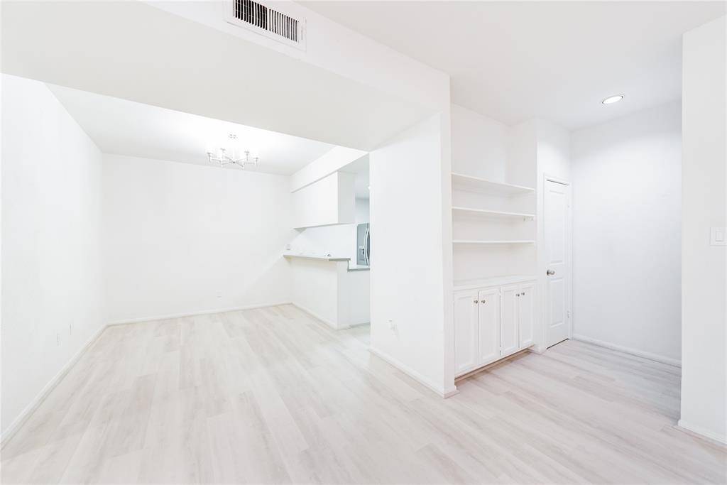 Houston, TX 77024,11711 Memorial DR #129