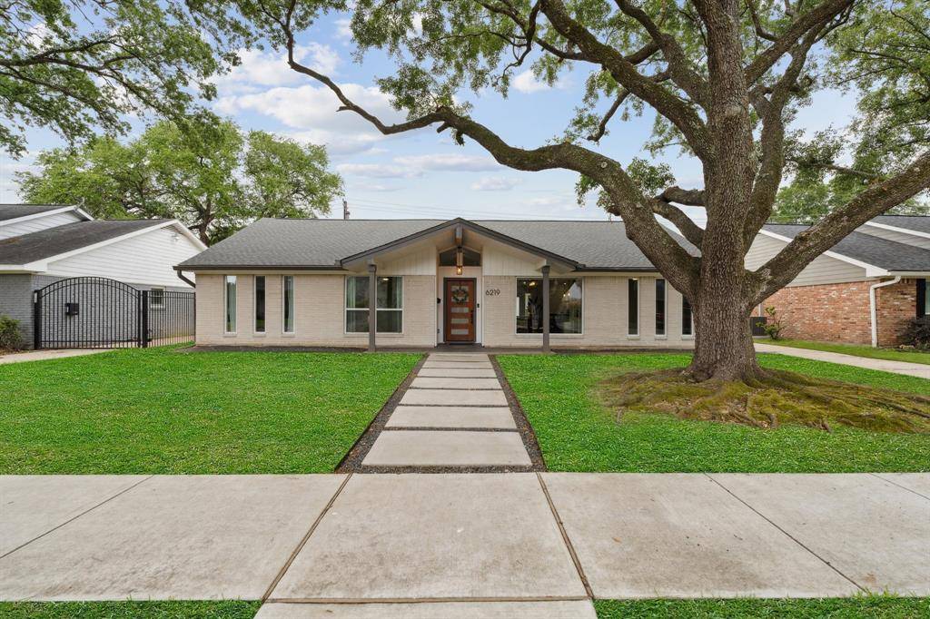 Houston, TX 77096,6219 Cheena DR