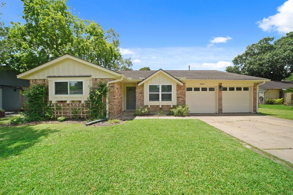 Houston, TX 77063,9647 Pagewood LN