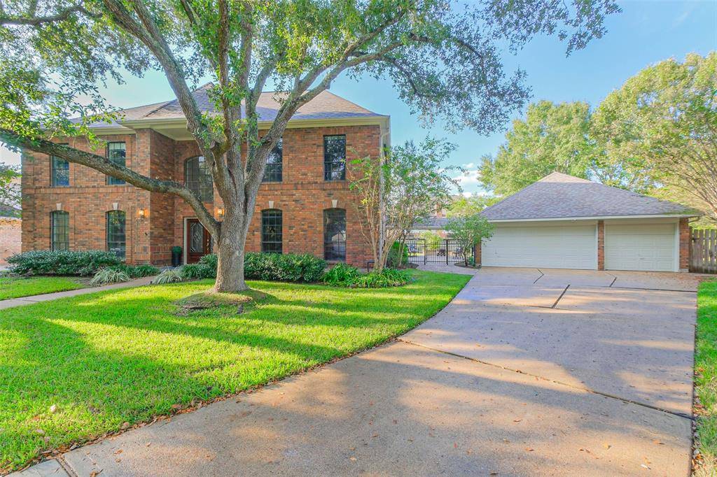 Sugar Land, TX 77479,14 Coventry CT