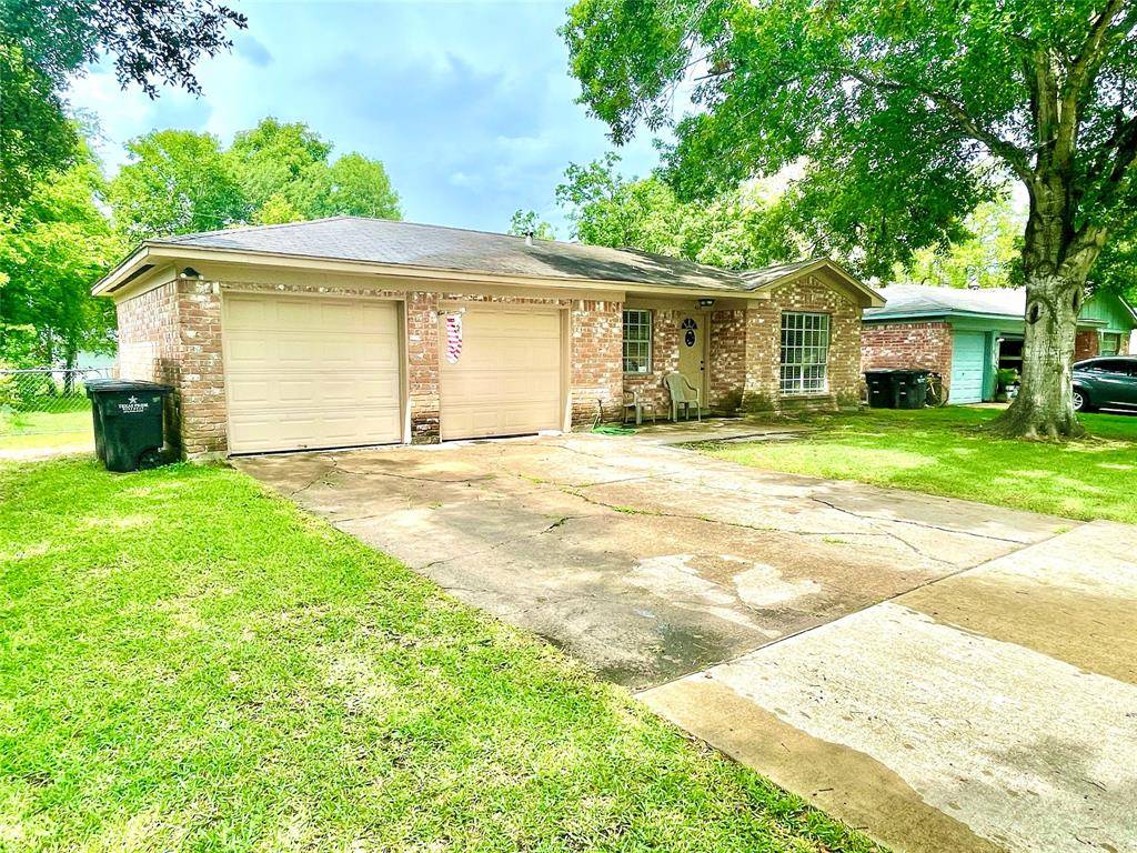 Alvin, TX 77511,408 Debbie Lane LN