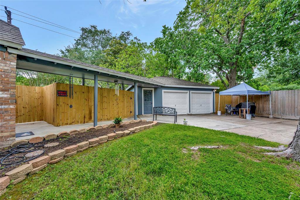 Houston, TX 77058,18614 Prince William LN