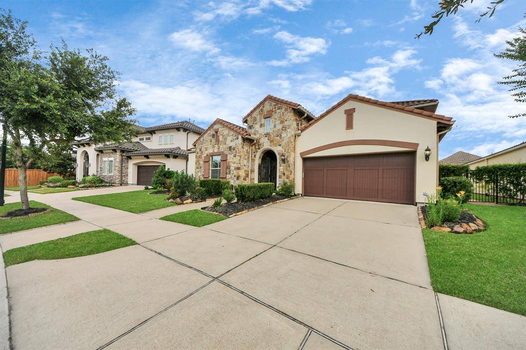 Sugar Land, TX 77498,6 Quiet Vista DR